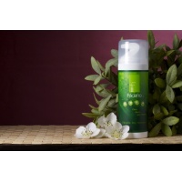 faciano_dry_shampoo_regular_scene1